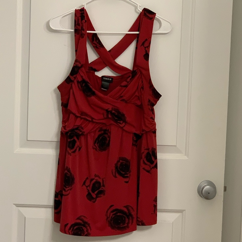 Torrid Red Rose Tank - size 2